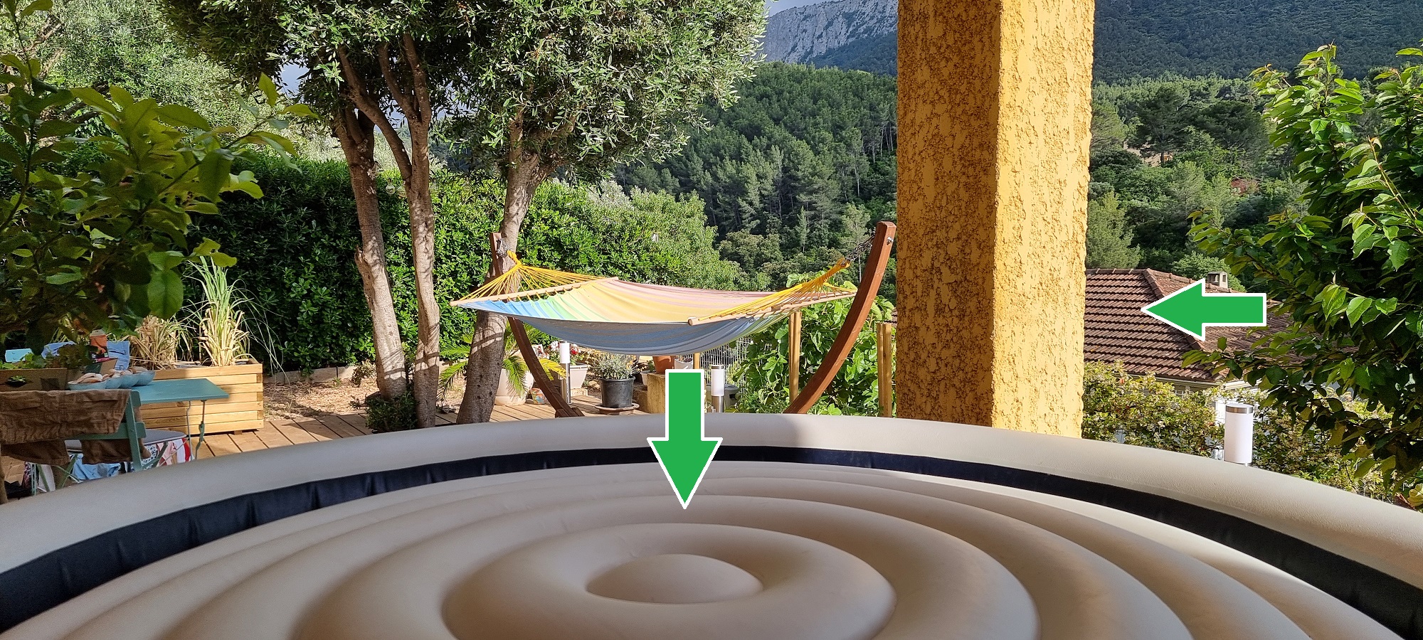 Jacuzzi et sa couverture